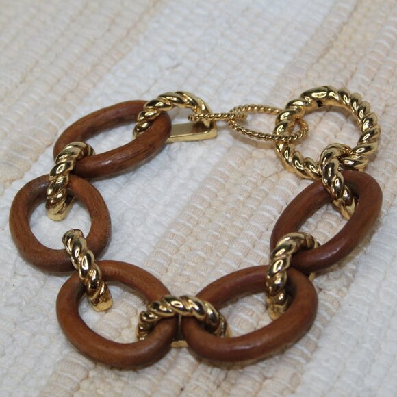CAPUCINE DE WULF EARTH GODDESS TEAK LINK BRACELET 18k GOLD OVER BRASS LOBSTER CL - Picture 7 of 15
